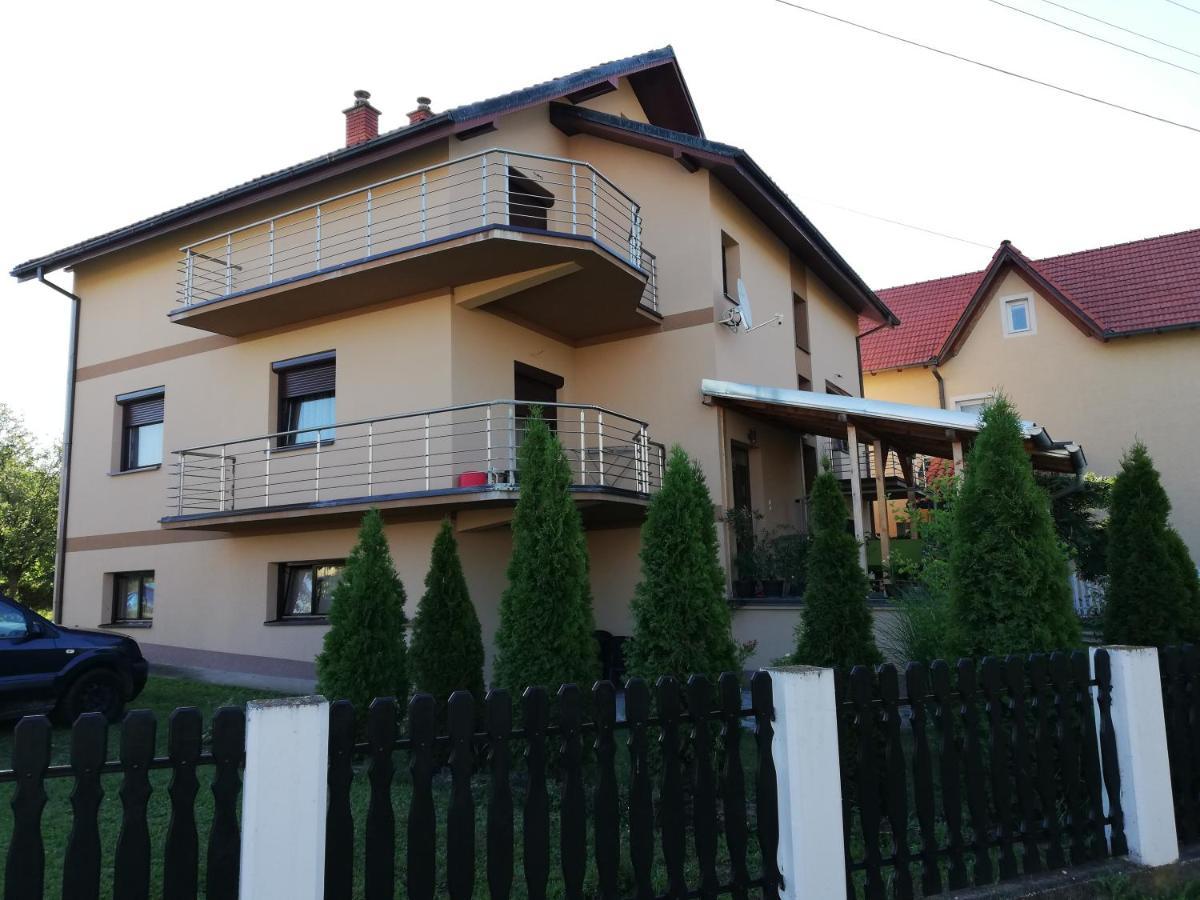 סוקו בניה Apartmani Tvins מראה חיצוני תמונה