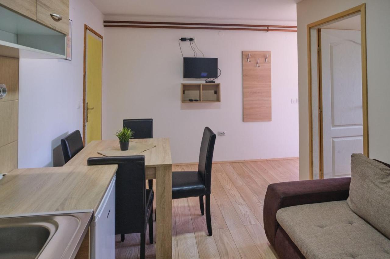 סוקו בניה Apartmani Tvins מראה חיצוני תמונה